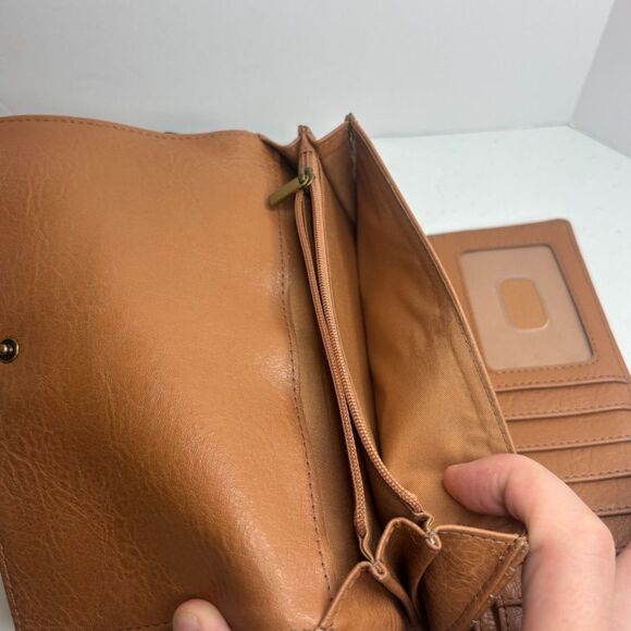 Fossil Polka dot Leather Bifold Clutch RFID Wallet Womens Designer - Picture 10 of 12